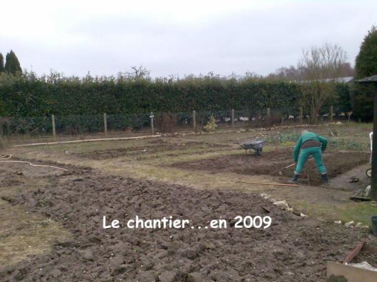 C'etait en 2009 le jardin en chantier...